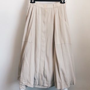 Madewell Midi Skirt with pockets.